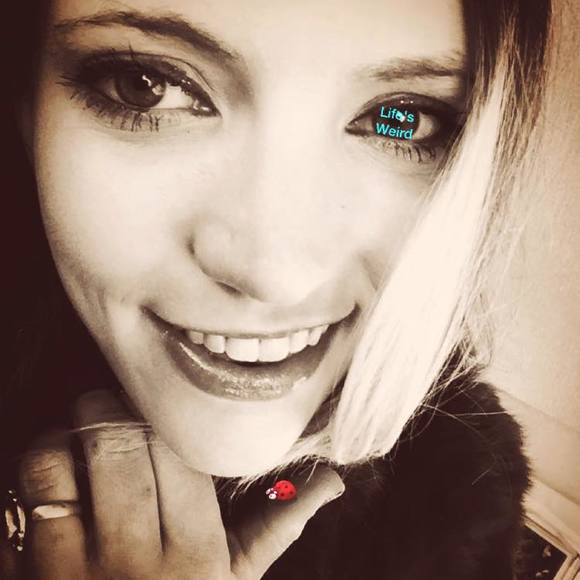 Meet your Posher, Leslie - Picture 1 of 1